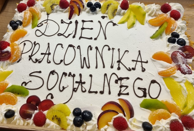 Tort z napisem: Dzień Pracownika Socjalnego